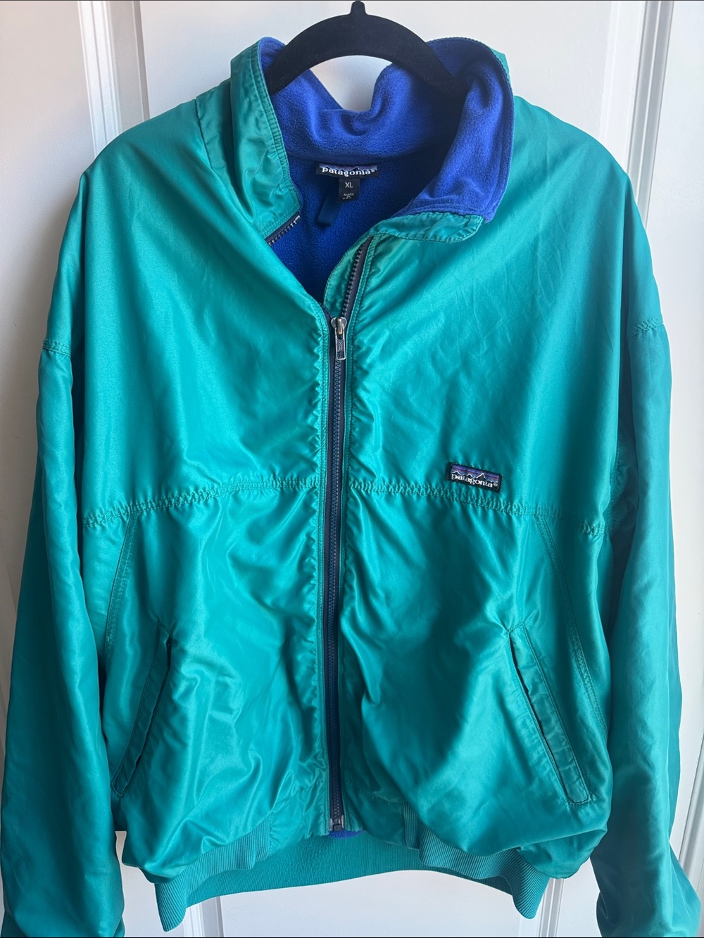 Vintage Patagonia Teal Windbreaker with Blue Lining